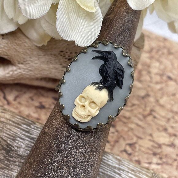 Renaissance CAMEO Skull Black Crow Raven gothic Ring Adjustable Christmas gift - Picture 4 of 16